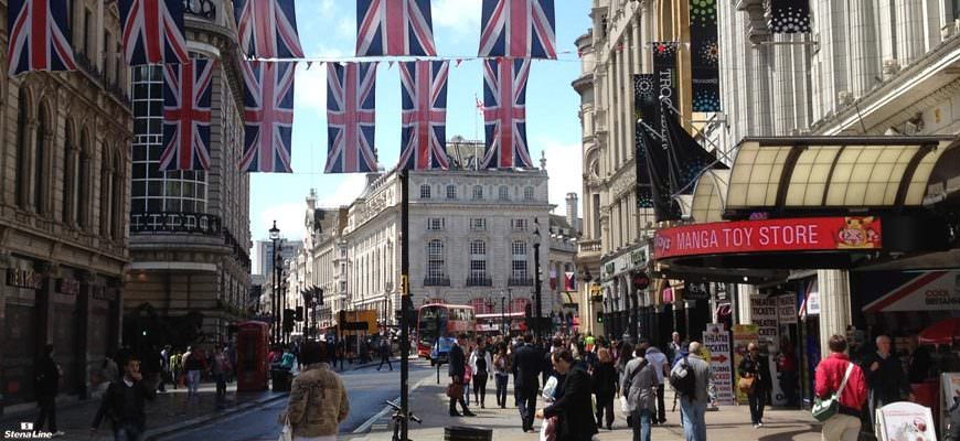 Winkelen in Coventry Street in Londen