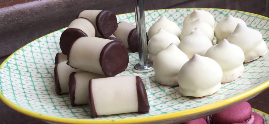 Luxe gebakjes voor bij Zweedse gluhwein blossas glogg